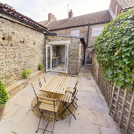 Host & - Sunnyside Scorton (North Yorkshire)
